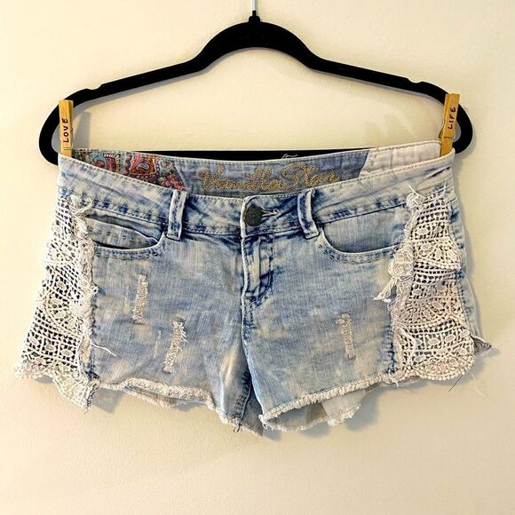 Vanilla Star Pants - Vanilla Star, Cutoff Distressed Denim Shorts w/Crochet Sides, Size 7